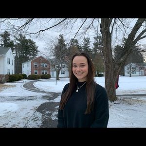 Meet your Posher, Corinne